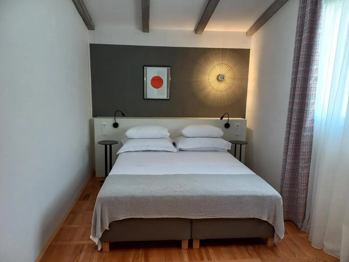 ספליט Unique Residence With Garden And Sea View דירה